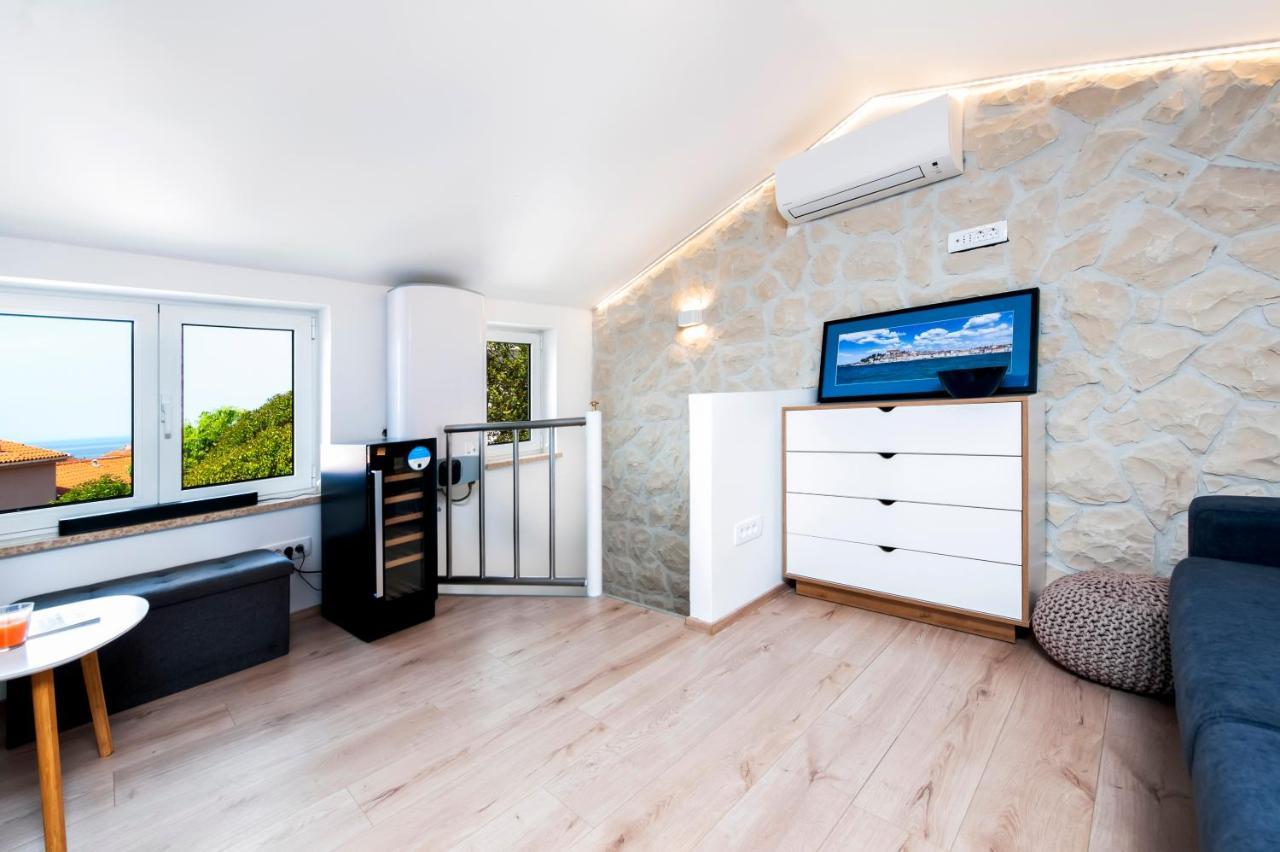 فيلا Casa Bellavista Sea View روفينج المظهر الخارجي الصورة